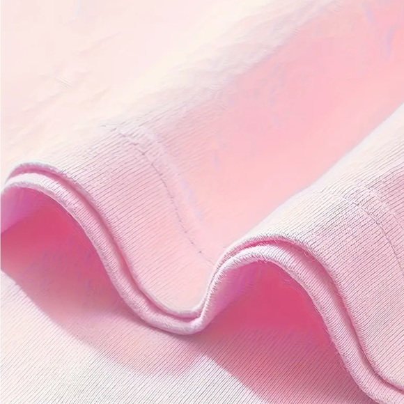 🆕 💓 “Valentines Vibes” T-shirt - Picture 3 of 4